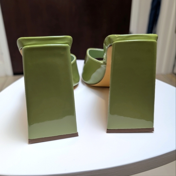 Green Open Square Toe Triangle Block Heel Sandals Size 8.5 - Picture 7 of 11